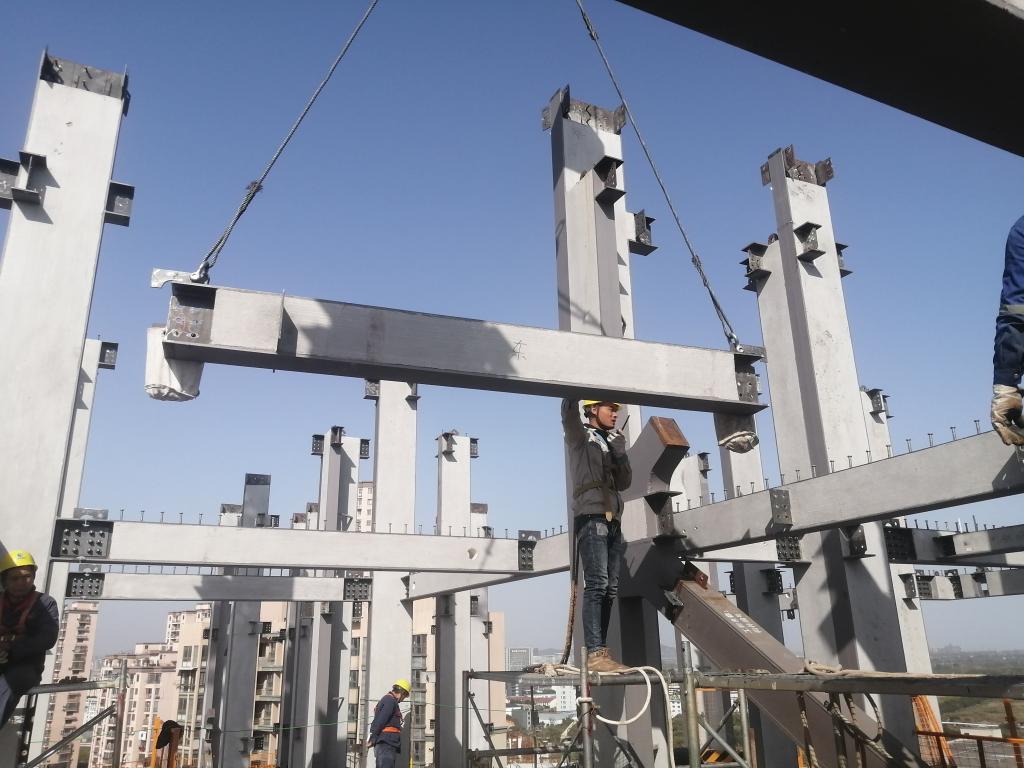 裝配式建筑浪潮 當“工廠造零件”與“現場拼房子”相遇，建筑工程機械制造的機遇與挑戰(zhàn)